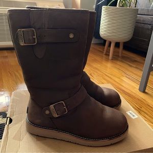 Uggs Kensington boots women size 6